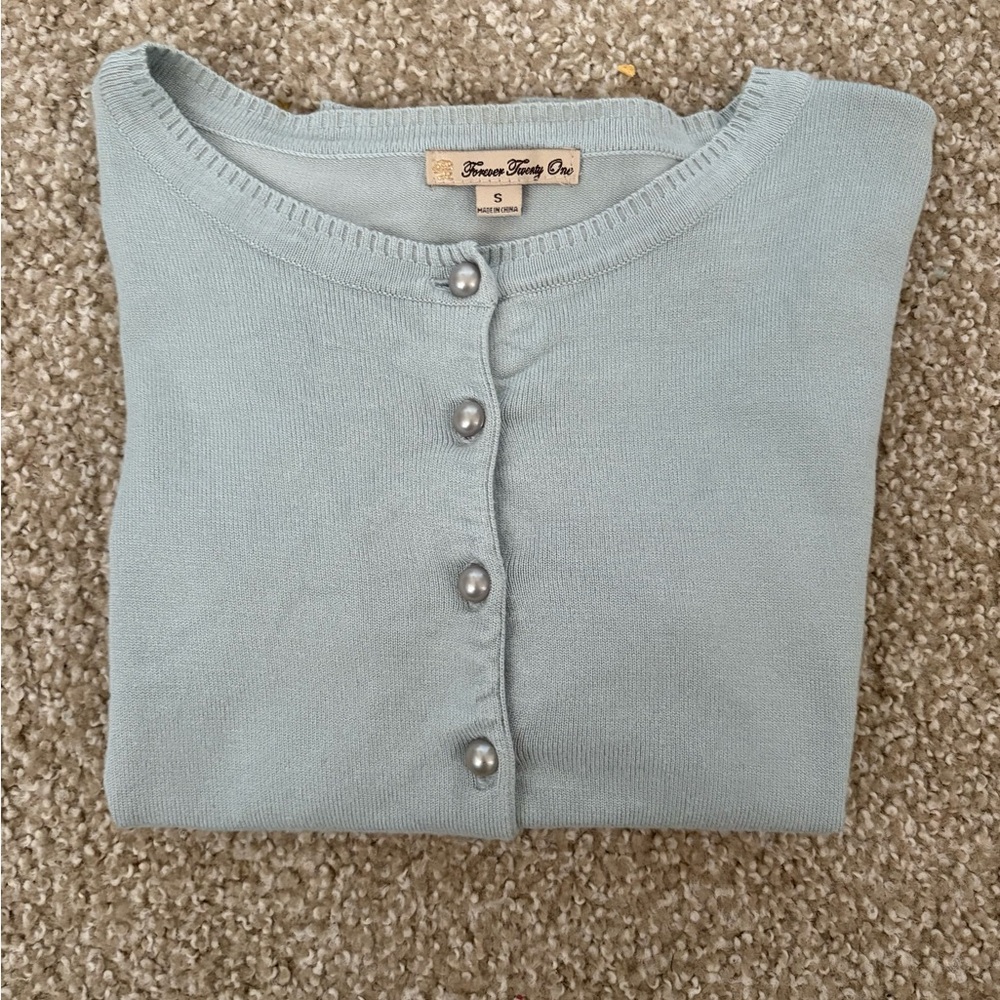 Vintage Forever 21 Light Blue Cropped Cardigan
